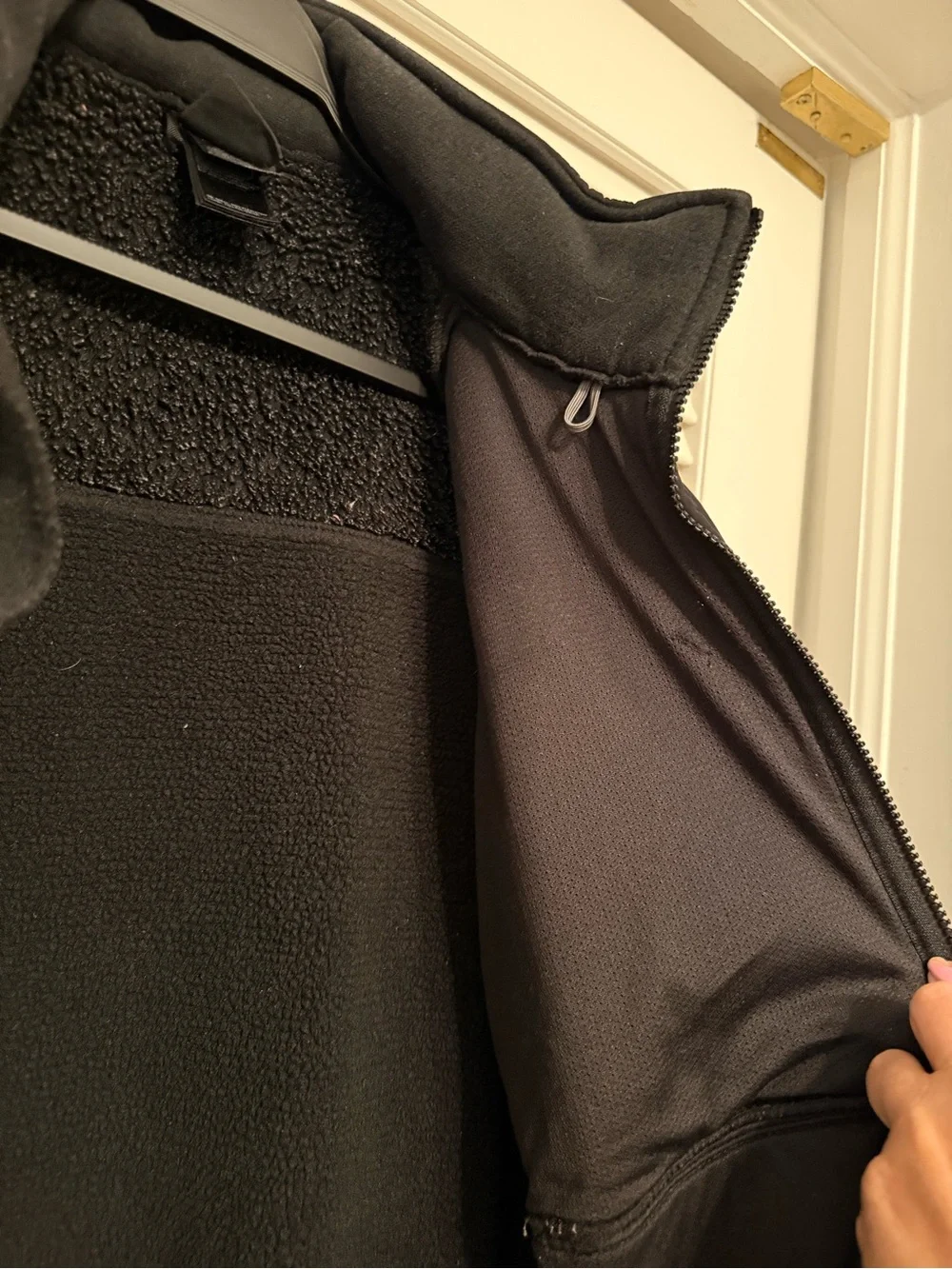 The North Face Black Lightweight Full-Zip Fleece Jacket